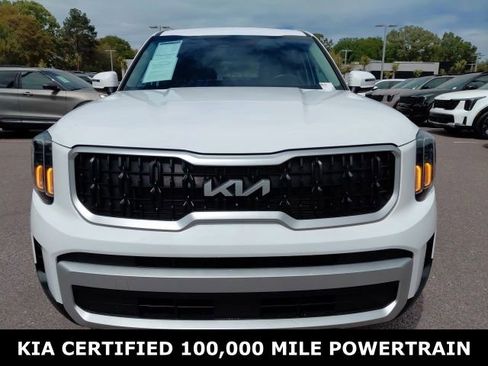 Used 2024 Kia Telluride EX w/ EX Captain's Chair Package image 2