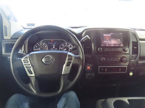 Used 2022 Nissan Titan S w/ S Utility Package image 15