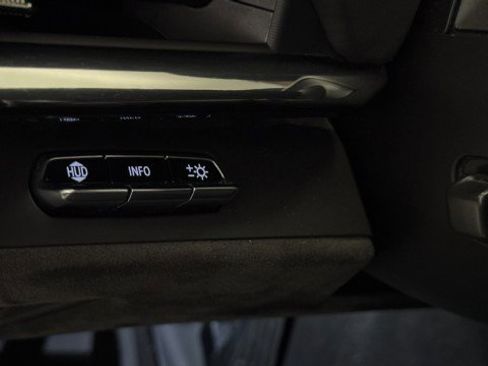 Used 2023 Chevrolet Corvette Stingray Premium Cpe w/ Z51 Performance Package image 11