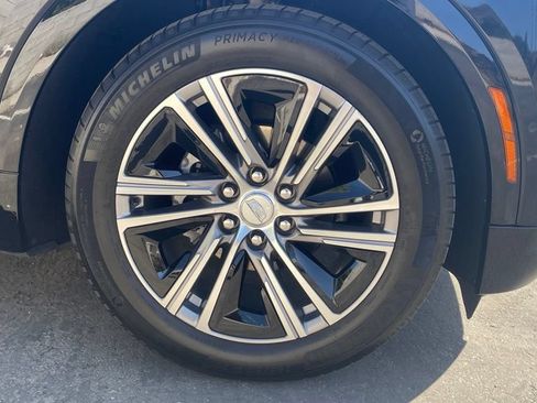 Certified 2024 Cadillac Lyriq Luxury RWD image 8