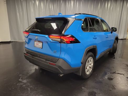 Used 2019 Toyota RAV4 LE w/ All Weather Liner Package AWD/4WD image 8