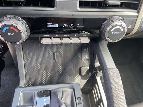 Used 2025 Toyota Tacoma SR5 image 20