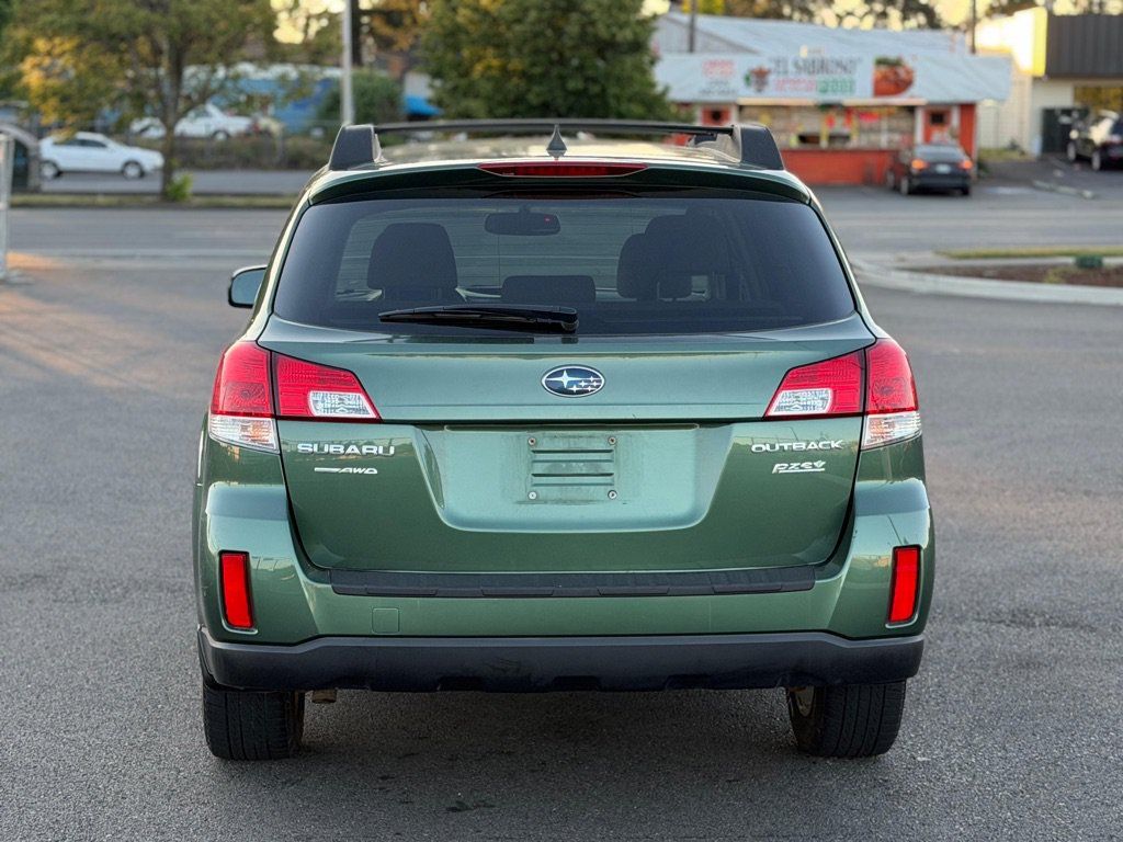 Used 2014 Subaru Outback 2.5i Premium AWD/4WD image 8