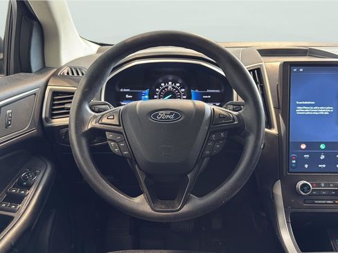 Used 2021 Ford Edge SE FWD image 13