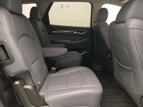 Used 2020 Buick Enclave Essence w/ Sport Touring Edition image 19