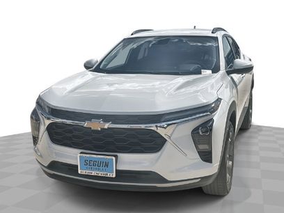 Used 2025 Chevrolet Trax LT