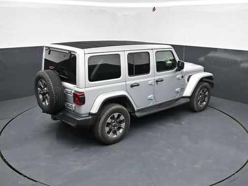 Used 2023 Jeep Wrangler Unlimited Sahara w/ LED Lighting Group AWD/4WD image 33