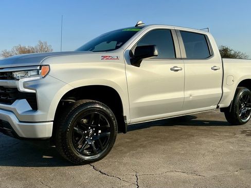 Used 2022 Chevrolet Silverado 1500 RST image 7