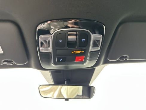 Used 2025 Hyundai Santa Cruz SEL AWD/4WD image 24