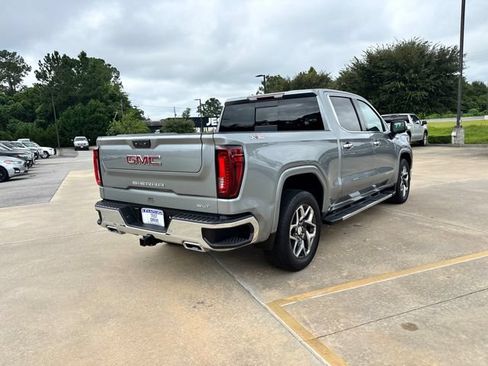Used 2023 GMC Sierra 1500 SLT w/ SLT Premium Plus Package AWD/4WD image 5