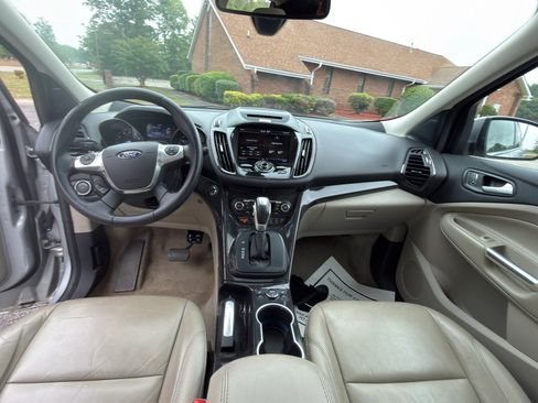 Used 2015 Ford Escape Titanium w/ Equipment Group 301A FWD image 12