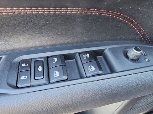 Used 2024 Jeep Compass Trailhawk image 28