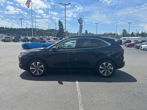 Certified 2025 Ford Escape Platinum AWD/4WD image 5