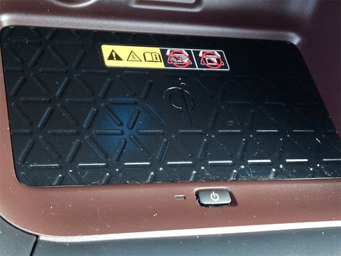 Used 2024 Toyota RAV4 Limited image 21