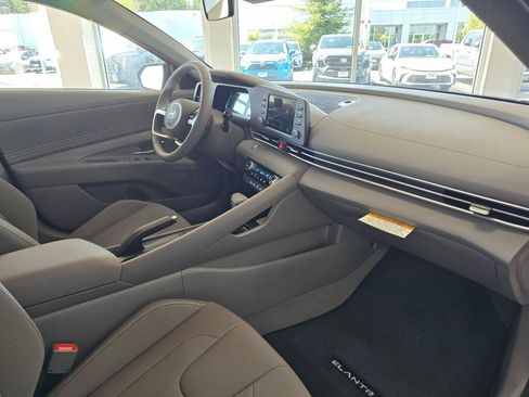 New 2026 Hyundai Elantra Sport FWD image 42