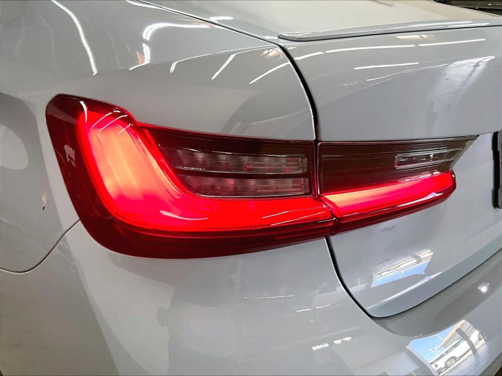 Used 2026 BMW M340i w/ Premium Package RWD image 31