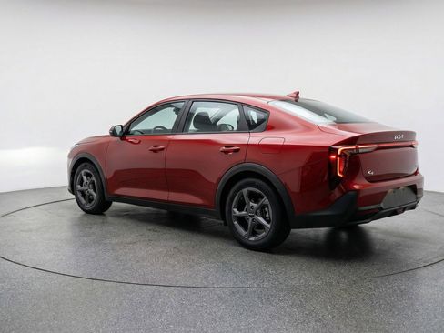 Used 2025 Kia K4 LXS FWD image 6