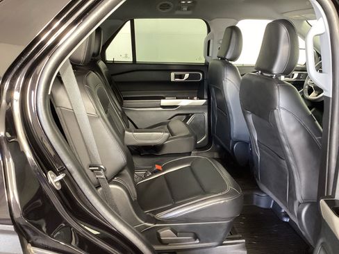 Certified 2023 Ford Explorer XLT w/ Equipment Group 202A AWD/4WD image 12