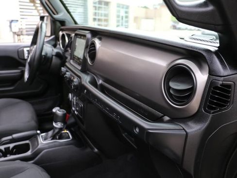 Used 2021 Jeep Wrangler Unlimited Sport w/ Sun And Sound Package AWD/4WD image 12