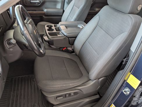 Used 2021 Chevrolet Silverado 1500 LT image 16