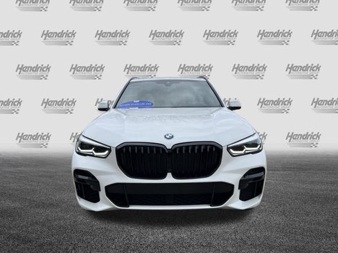Used 2022 BMW X5 xDrive40i w/ M Sport Package image 3
