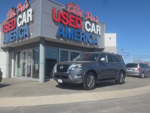 Used 2024 Nissan Armada SL AWD/4WD image 1