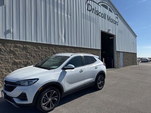 Used 2022 Buick Encore GX Select image 2