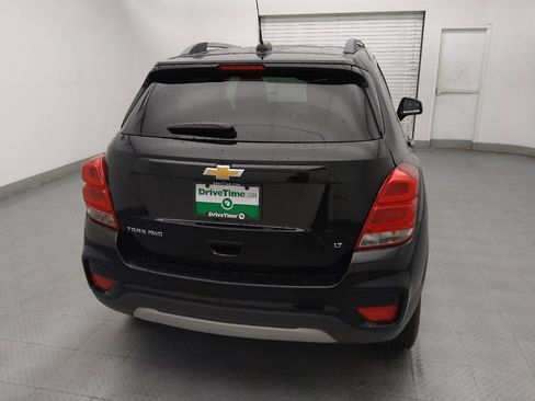 Used 2018 Chevrolet Trax LT w/ Sun & Sound Package AWD/4WD image 7