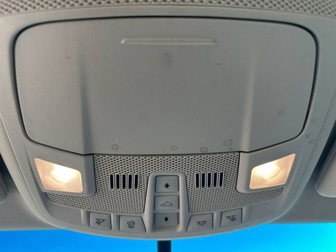 Used 2017 Lincoln MKZ Select FWD image 28
