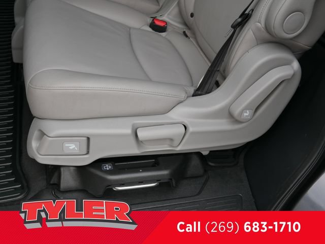 Used 2018 Honda Odyssey EX-L image 41