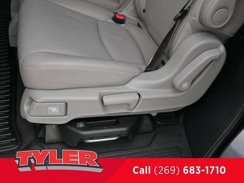 Used 2018 Honda Odyssey EX-L image 41