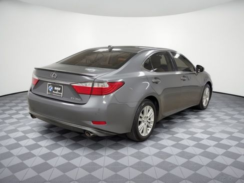 Used 2015 Lexus ES 350 w/ Premium Package FWD image 9