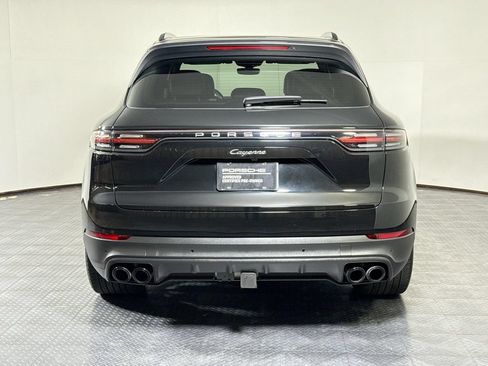 Certified 2023 Porsche Cayenne Platinum Edition AWD/4WD image 11