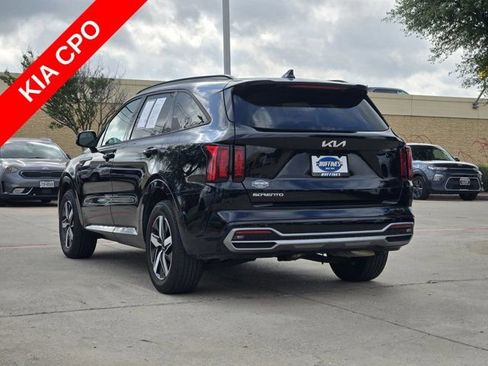 Certified 2023 Kia Sorento EX w/ Panoramic Sunroof Package FWD image 6