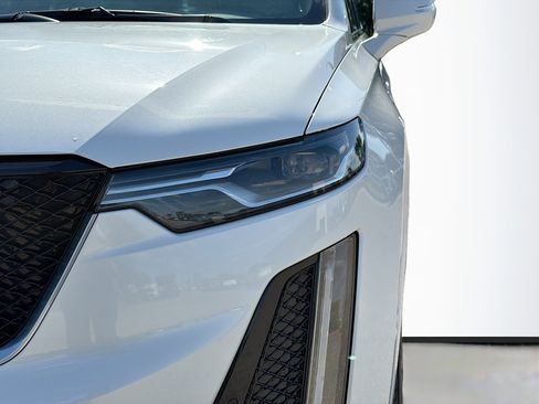 Used 2021 Cadillac XT6 Sport image 9