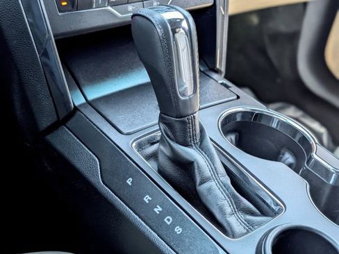 Used 2016 Ford Explorer XLT w/ Equipment Group 202A FWD image 17