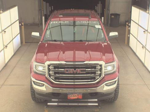 Used 2018 GMC Sierra 1500 SLT image 2