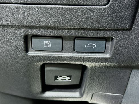 Used 2022 Lexus ES 350 F Sport w/ Accessory Package 2 FWD image 17