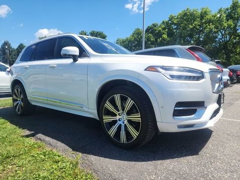 Certified 2023 Volvo XC90 B6 Ultimate w/ Lounge Package AWD/4WD image 1