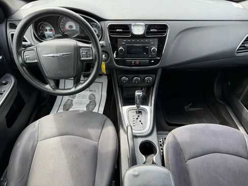 Used 2013 Chrysler 200 LX image 9