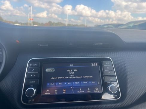 Used 2024 Nissan Kicks S w/ Interior Electronics Package image 15