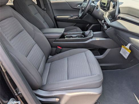 Used 2025 Chevrolet Equinox LT w/ Midnight Edition FWD image 39