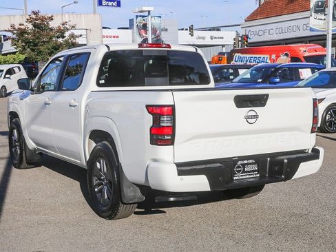 Used 2025 Nissan Frontier SV RWD image 6