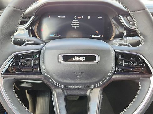 Used 2023 Jeep Grand Cherokee L Overland image 24