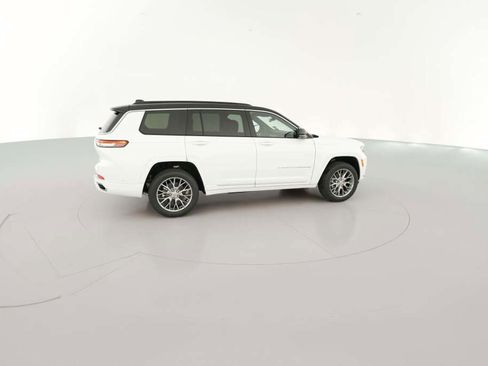 New 2025 Jeep Grand Cherokee L Summit w/ Luxury Tech Group V image 13