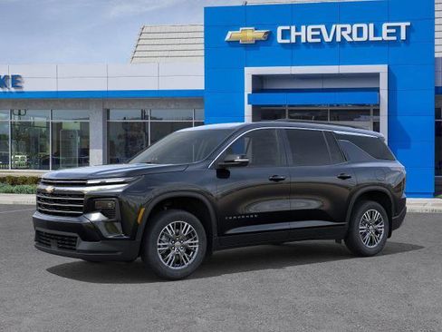 New 2026 Chevrolet Traverse LT image 2