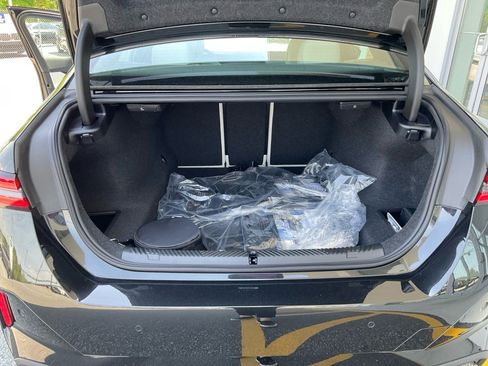 New 2027 BMW 530i RWD image 15