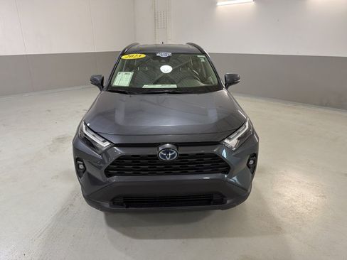 Used 2023 Toyota RAV4 XLE Premium AWD/4WD image 3