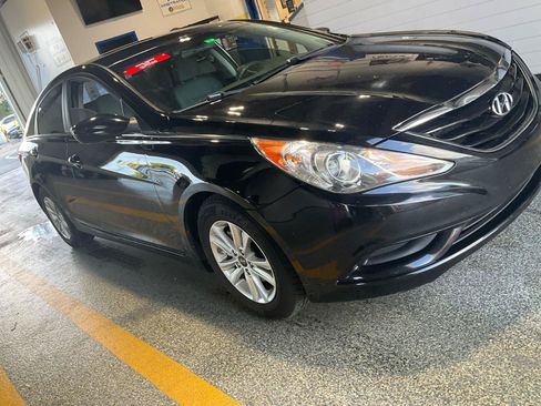 Used 2011 Hyundai Sonata GLS w/ Popular Equipment Pkg 2 FWD image 2