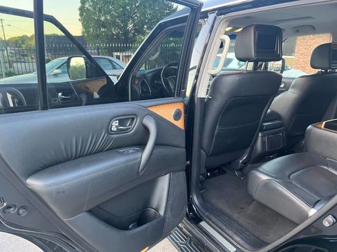 Used 2014 INFINITI QX80 4WD w/ Theater Package image 15